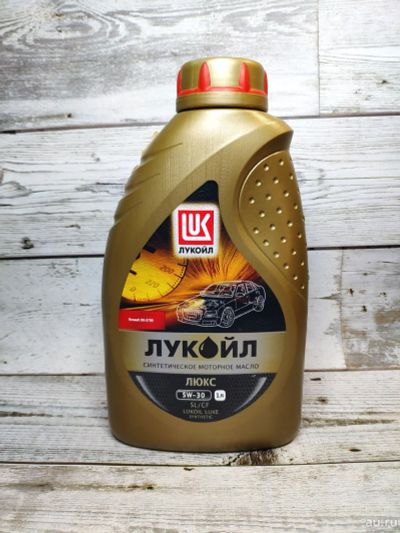Лот: 13762208. Фото: 1. Масло моторное Лукойл Люкс синтетика... Масла, жидкости