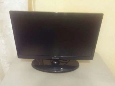 Лот: 9558802. Фото: 1. Телевизор-Монитор Samsung UE19ES4030W. Телевизоры