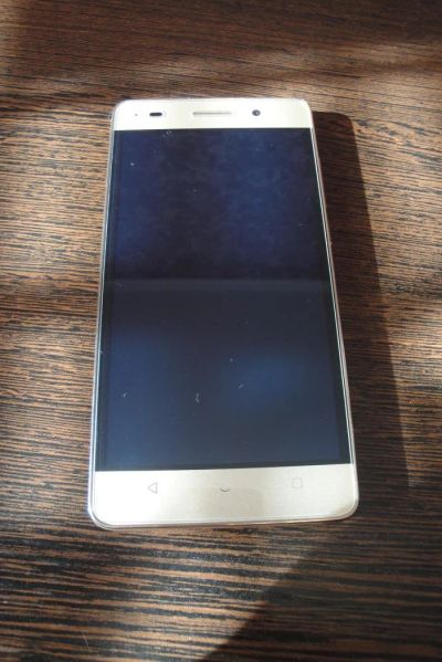Лот: 9318992. Фото: 1. Huawei Honor 4C. Смартфоны