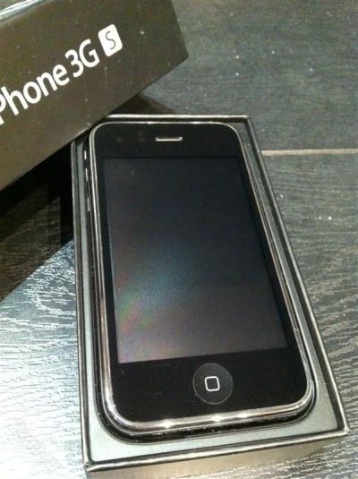 Лот: 3703168. Фото: 1. iPhone 3GS 32Gb, neverlock, iOS... Смартфоны