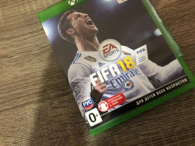 Лот: 12762313. Фото: 1. FIFA 18 Xbox one. Игры для консолей
