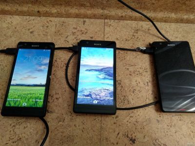 Лот: 13502875. Фото: 1. Sony Xperia ZR. Смартфоны