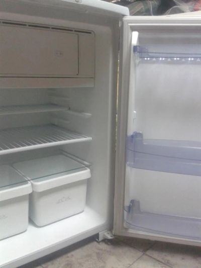 Лот: 5144960. Фото: 1. Холодильник Бирюса-8ек (маленький... Холодильники, морозильные камеры