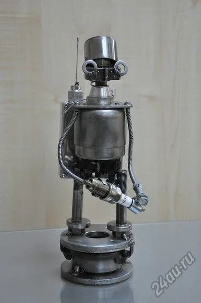 Лот: 6086032. Фото: 1. Робот из авто запчастей. Другое (ручная работа)