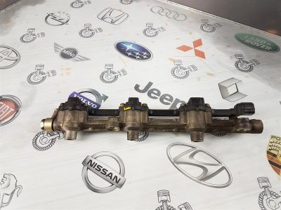 Лот: 23592320. Фото: 1. Форсунка Mazda Millenia KF-ZE... Двигатель и элементы двигателя