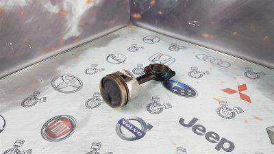 Лот: 23590236. Фото: 1. Шатун Honda Integra EW 13210-PE1-000. Двигатель и элементы двигателя