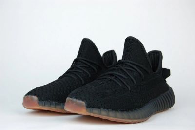 Лот: 16848255. Фото: 1. Кроссовки Adidas Yeezy 350 boost... Кеды, кроссовки, слипоны