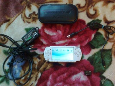 Лот: 1202676. Фото: 1. PSP SLIM white. Игровые приставки, консоли