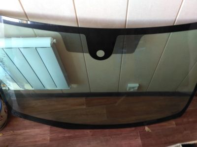 Лот: 11696514. Фото: 1. Стекло лобовое Nissan Tiida оригинал. Кузов