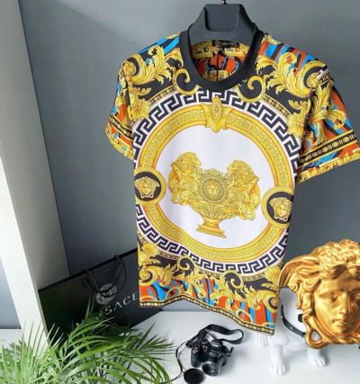 Лот: 18603194. Фото: 1. Мужская футболка versace 46 размер. Футболки, поло