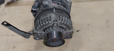 Лот: 20012945. Фото: 1. Генератор Honda CR-V (2006 - 2012... Электрооборудование