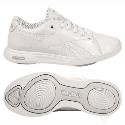 Лот: 1593352. Фото: 1. .Reebok Easytone Кроссовки белые... Кеды, кроссовки, слипоны