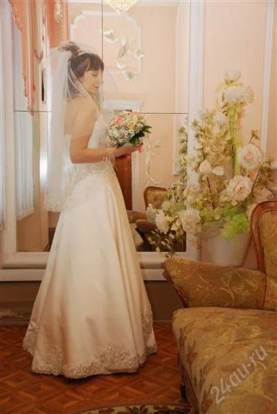 Лот: 1090479. Фото: 1. платье свадебное из бутика "аллы... Другое (свадебная мода)