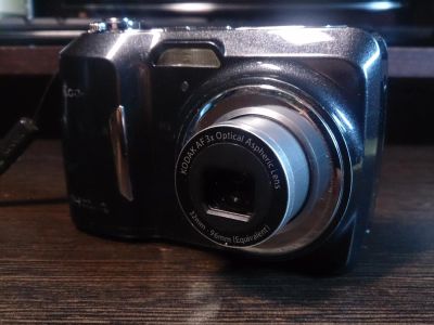 Лот: 5085654. Фото: 1. Цифровой фотоаппарат Kodak EasyShare... Цифровые компактные