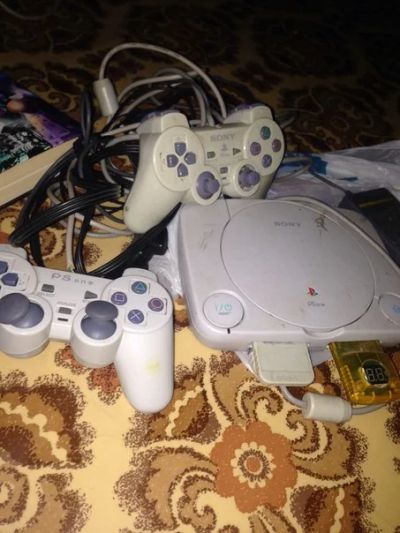 Лот: 5295566. Фото: 1. PlayStation 1. Игровые приставки, консоли