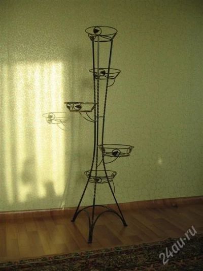 Лот: 2402506. Фото: 1. Подставка для цветов. Вазы