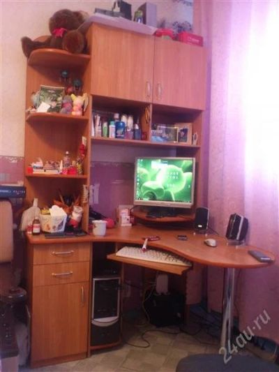 Лот: 2479396. Фото: 1. продам большой компьютерый стол. Столы, стулья, обеденные группы