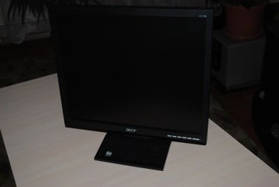 Лот: 16037427. Фото: 1. Монитор Acer v173b. ЖК-мониторы