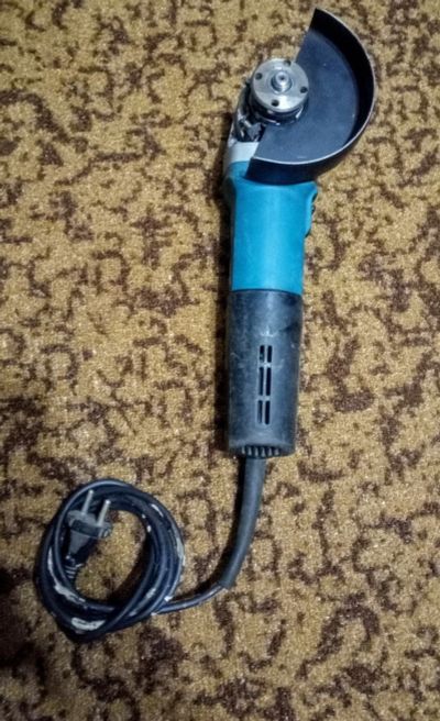 Лот: 14984815. Фото: 1. УШМ Makita 9565H. Электроинструмент