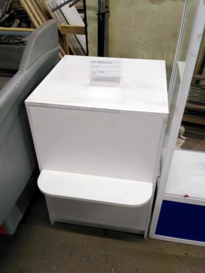 Лот: 13683529. Фото: 1. Прилавок из лдсп глухой (б/у... Торговое