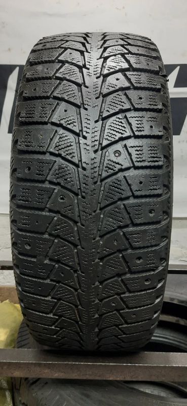 Лот: 19612015. Фото: 1. 205/55R16 94T Maxxis Presa Spike... Шины