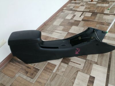 Лот: 17536562. Фото: 1. Подлокотник Toyota corolla e120. Салон