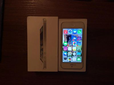 Лот: 4616541. Фото: 1. iphone 5 16gb ( разумный торг). Смартфоны