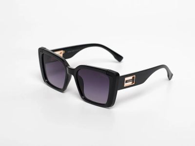 Лот: 21764877. Фото: 1. Очки Prada. Очки солнцезащитные