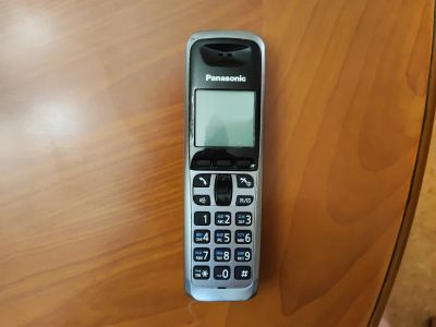 Лот: 23282437. Фото: 1. Телефон Panasonic. DECT и радиотелефоны
