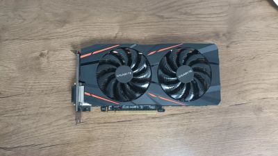 Лот: 22488775. Фото: 1. Видеокарта RX 580 8Gb Gigabyte. Видеокарты