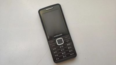 Лот: 15335855. Фото: 1. Samsung GT-S5610, полностью исправен... Кнопочные мобильные телефоны