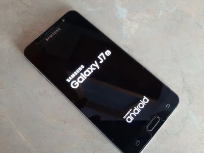 Лот: 13962025. Фото: 1. Samsung j7. Смартфоны