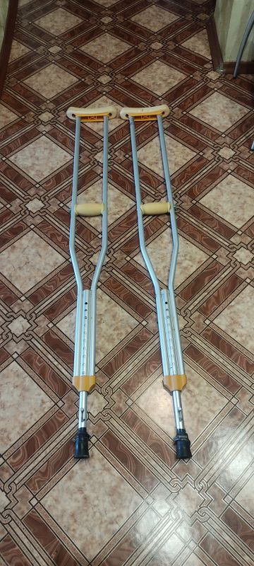 Лот: 25884851. Фото: 1. Костыли. Ортопедические изделия