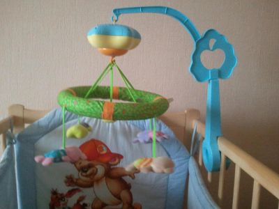Лот: 4463943. Фото: 1. Мобиль музыкальный ( с пультом... Для младенцев