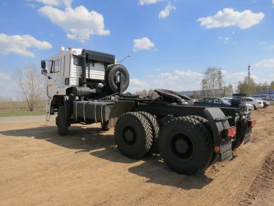 Лот: 22556772. Фото: 1. Автомобиль седельный тягач КамАЗ... Грузовики, автобусы, спецтехника