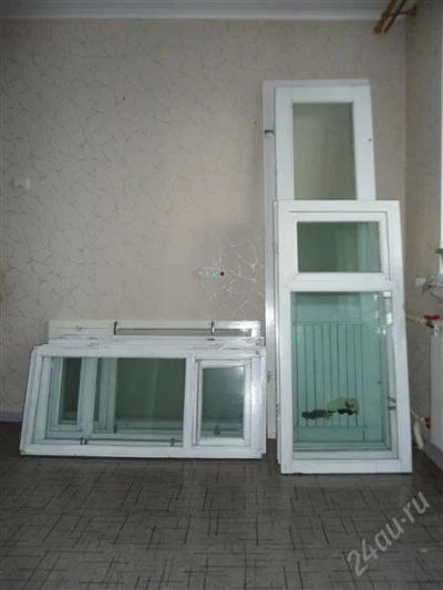 Лот: 2787147. Фото: 1. рамы оконные и дверь. Окна, балконы