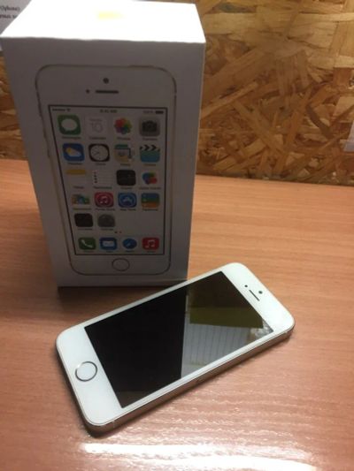 Лот: 12011930. Фото: 1. Смартфон Apple iPhone 5S 16GB... Смартфоны