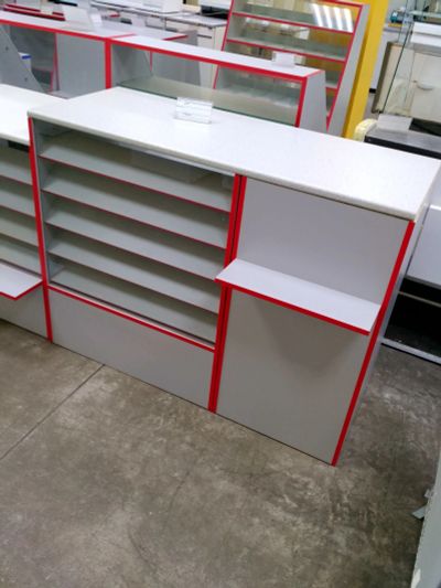 Лот: 13804758. Фото: 1. Прилавок из лдсп под кассу 1000x1300x500... Торговое