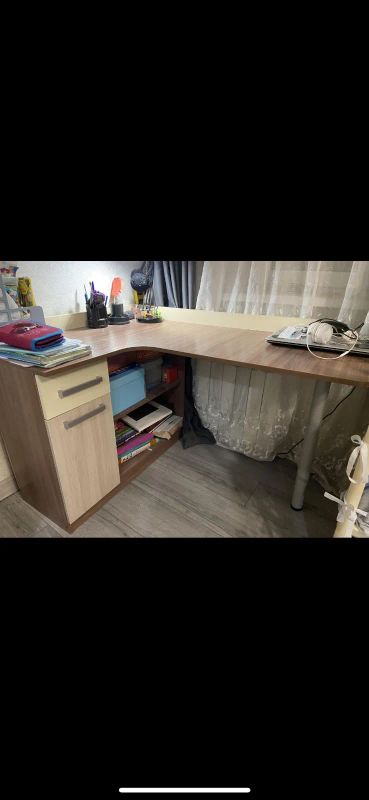 Лот: 24839835. Фото: 1. Стол для школьника. Столики, стулья, парты