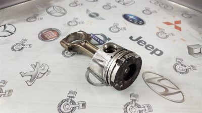 Лот: 23591238. Фото: 1. Поршень с шатуном Renault Megane... Двигатель и элементы двигателя