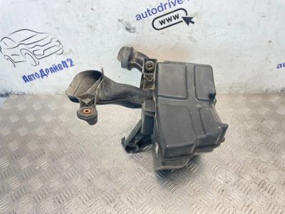 Лот: 25262955. Фото: 1. резонатор воздушного фильтра Ford... Двигатель и элементы двигателя
