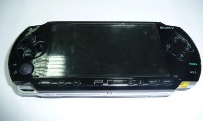 Лот: 6453503. Фото: 1. PSP 1008 (FAT-ка) прошитая без... Игровые приставки, консоли