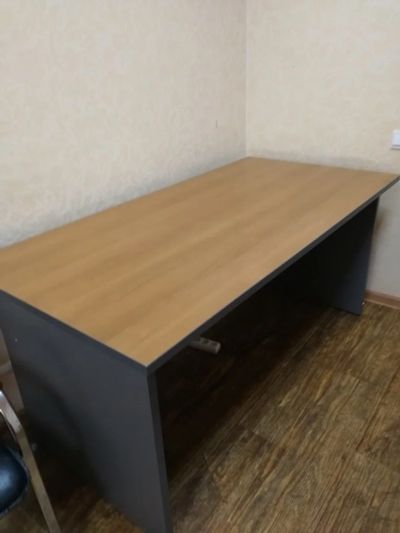 Лот: 17274821. Фото: 1. Стол офисный №2. Компьютерные и письменные столы