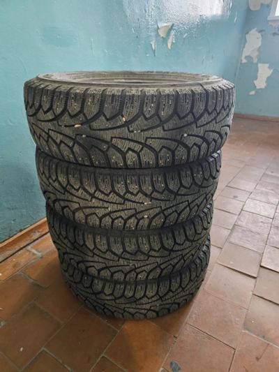 Лот: 24399087. Фото: 1. Шины Nordman RS R13 175/70. Секретки, гайки, проставки