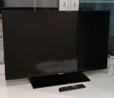 Лот: 18370425. Фото: 1. Телевизор 40-дюймовый Samsung. Телевизоры