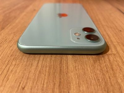 Лот: 18439533. Фото: 1. Iphone 11 128 gb green. Смартфоны