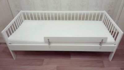 Лот: 10707431. Фото: 1. Кровать детская Ikea белая 160... Детские кровати и кроватки