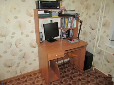 Лот: 3358900. Фото: 1. Качественный стол для школьника... Столики, стулья, парты