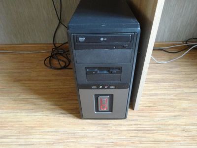 Лот: 10497218. Фото: 1. Cистемный блок i3 на борту + ЖК... Компьютеры в сборе
