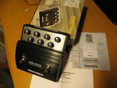 Лот: 5647729. Фото: 1. Hartke Bass Attack Preamp And... Гитарные эффекты и комбоусилители